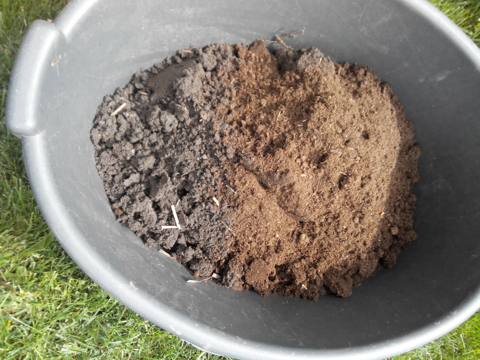 добавление кокогрунта в почву для рассады